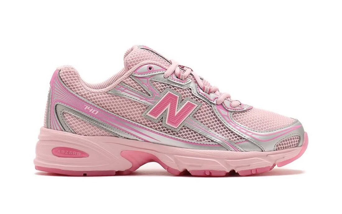 New Balance 740 rose